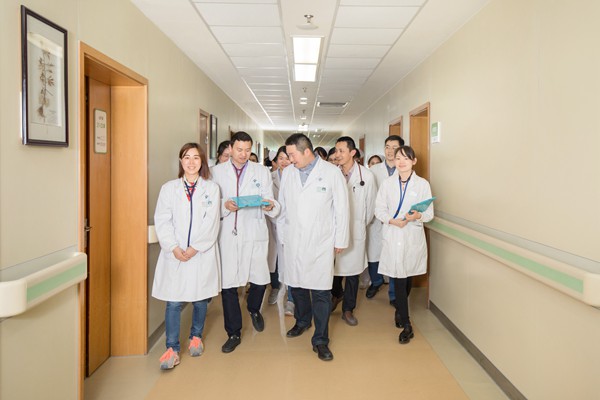 脾胃病科医生团队